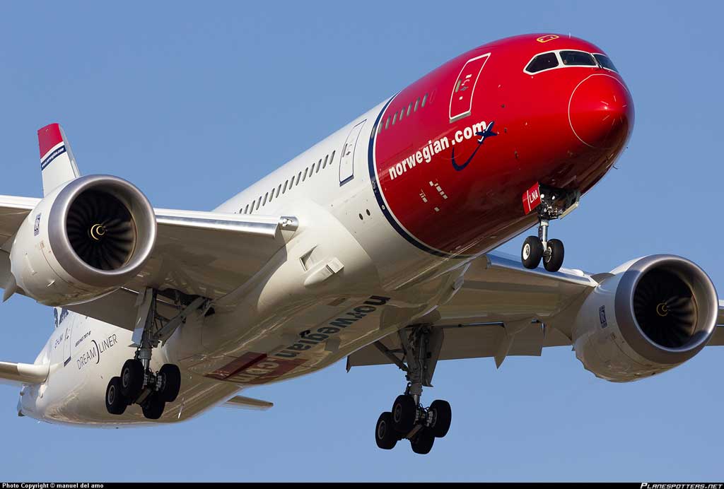 Norwegian-Long-Haul-Boeing-787-8-Dreamliner_PlanespottersNet_400289